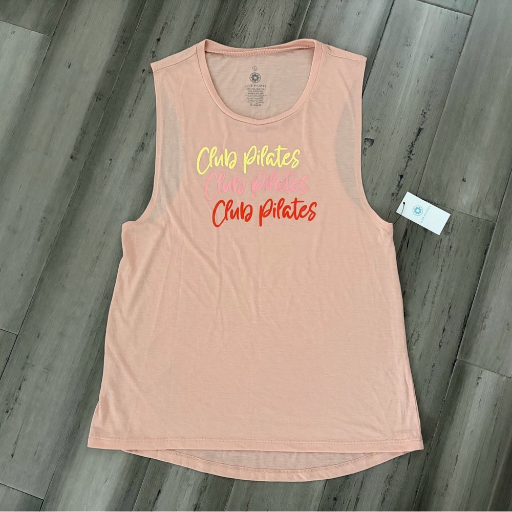 [NWT] Women's Peach Sleeveless Tank Top